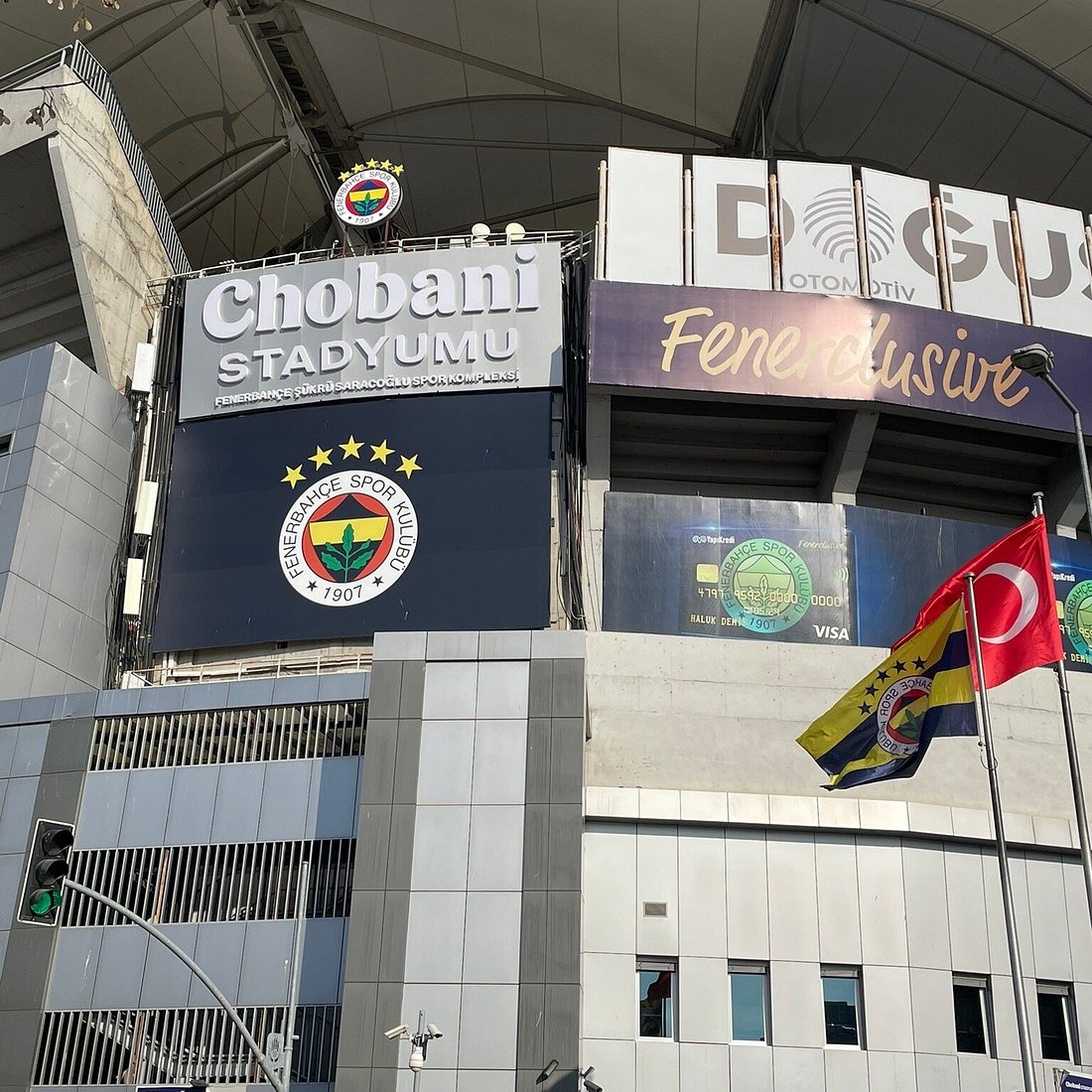 Chobani Stadyumu'nda Büyük Coşku: Fenerbahçemiz Maça Hazır!