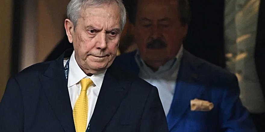 Fenerbahçe'de İşler Karıştı: 5. Haftada Yönetime İstifa Çağrısı