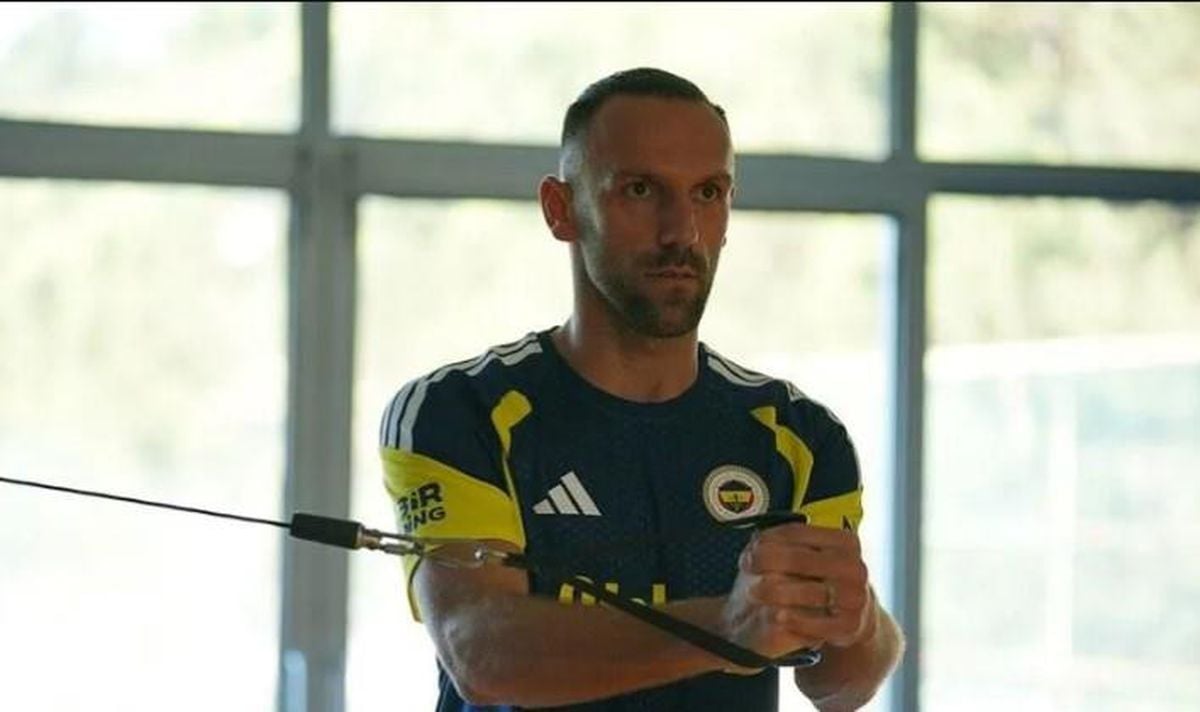 Fenerbahçe'de Vedat Muriqi Gornik Zabrze Maçında Neden Yok? UEFA Kadro Sürprizi