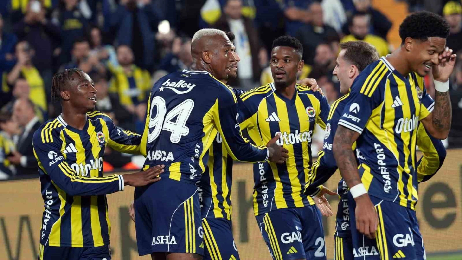 Fenerbahçe'den Rafael Leao Hamlesi: İtalya'da Kritik Zirve!