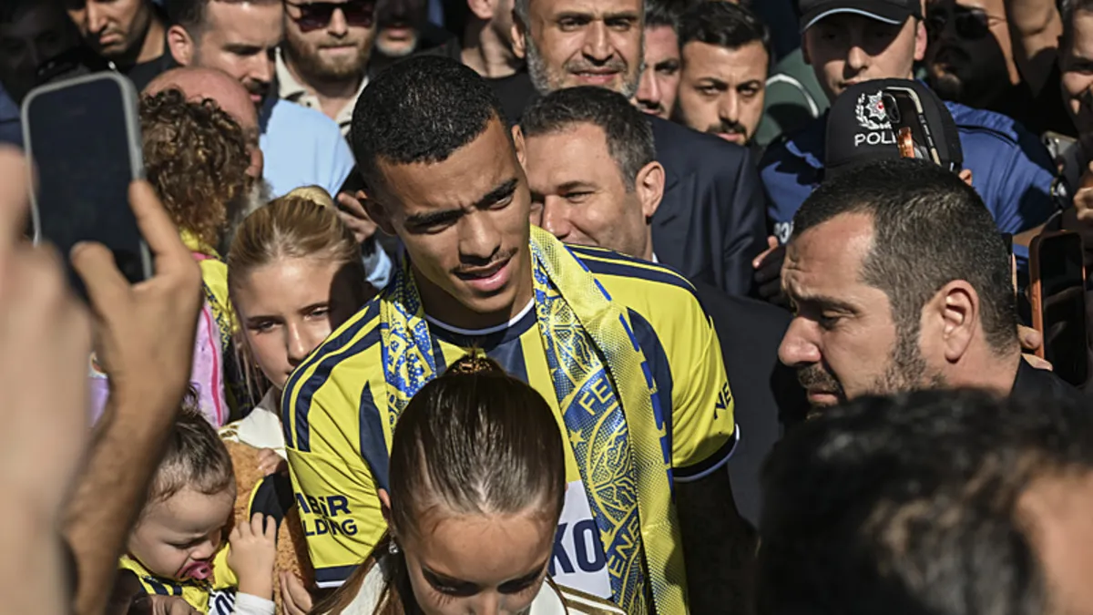 Fenerbahçe'mizin Yeni Süperstarı Greenwood İstanbul'da!