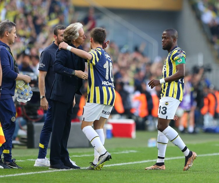 Fenerbahçemiz, Genç Yıldızlar Anselmino ve Barco İçin Chelsea'nin Kapısını Çalıyor!
