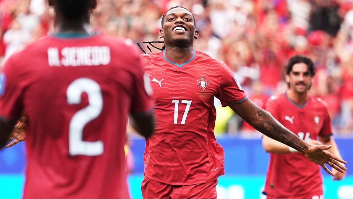 Fenerbahçemiz, Leao Transferinde Vites Yükseltti: Dev Teklif Masada!