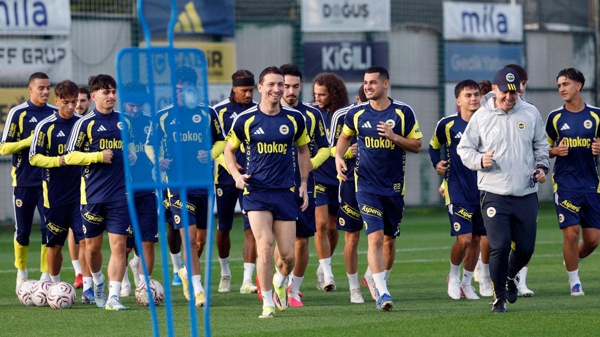 Fenerbahçemiz Rize Deplasmanı Hazırlıklarını Sürdürüyor: Odak Galibiyette!