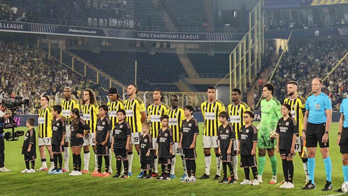 Fenerbahçemiz, Şampiyonlar Ligi Play-Off İlk Maçında Lyon'a Hazır!