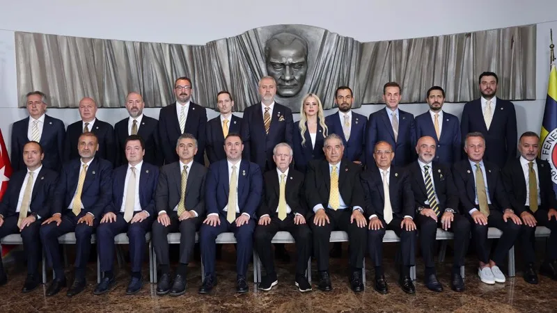 Fenerbahçemizde Yönetim Kurulu'nda Önemli Ayrılıklar: 7 İsim İstifa Etti