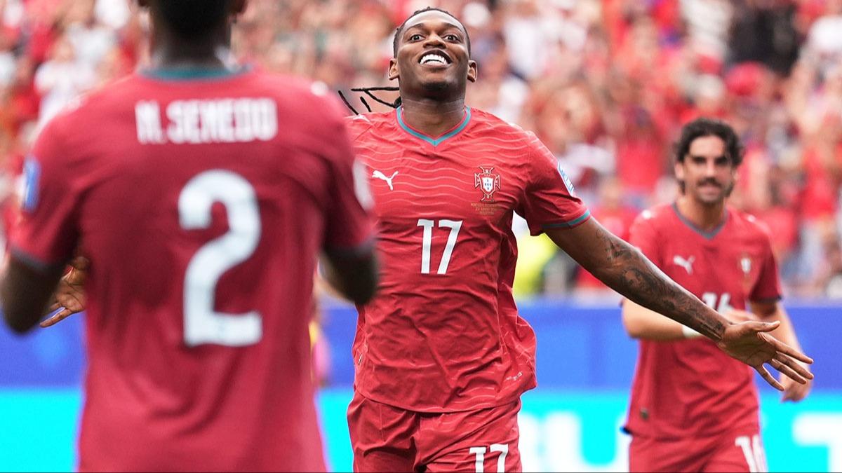 Fenerbahçemizden Rafael Leao İçin Milan'a 40 Milyon Euro'luk Dev Teklif!