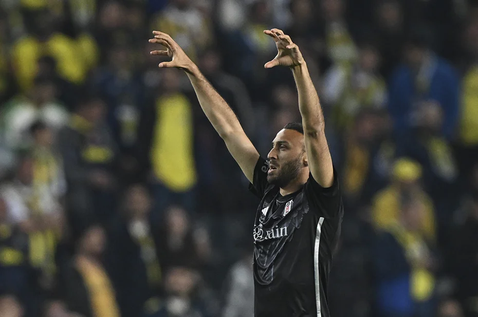 Fenerbahçemize Sürpriz Golcü İddiası: Son Söz Kartal'da!