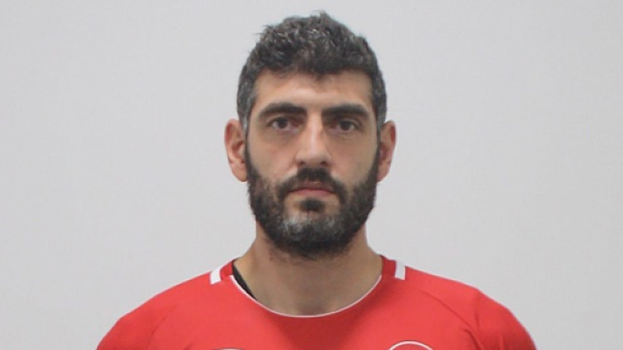 Fenerbahçemizin Efsane Oyuncusu 43 Yaşında Yeni Bir Maceraya Atıldı