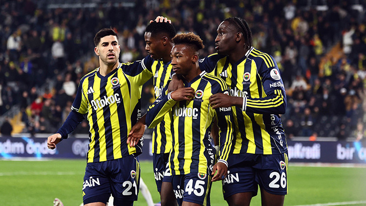 Fenerbahçemizin Genç Yıldızı Sidiki Cherif'e Stuttgart Kancası!