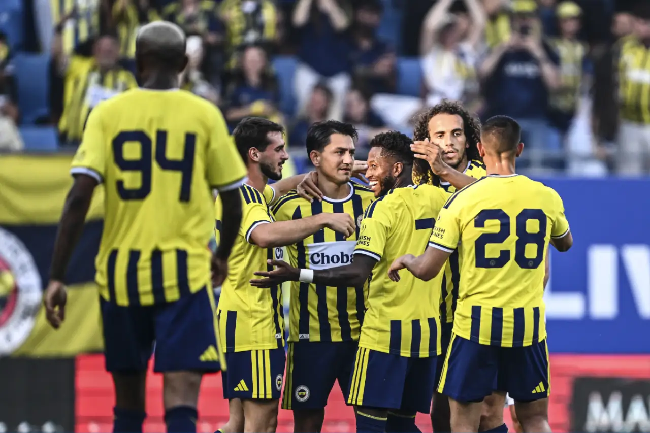 Fenerbahçemizin Şampiyonlar Ligi Yolu: Górnik Zabrze Sonrası Rakipler Netleşti!