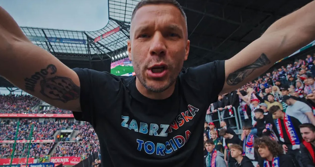 Gornik Zabrze'den Fenerbahçemize Galatasaray Bayraklı Provokasyon!