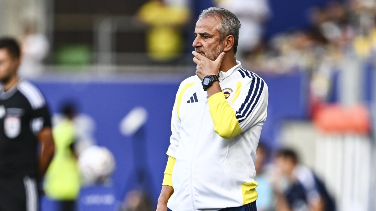 İsmail Kartal Kararını Verdi: Fenerbahçe'mizin Gornik Zabrze İlk 11'i Belli Oldu!
