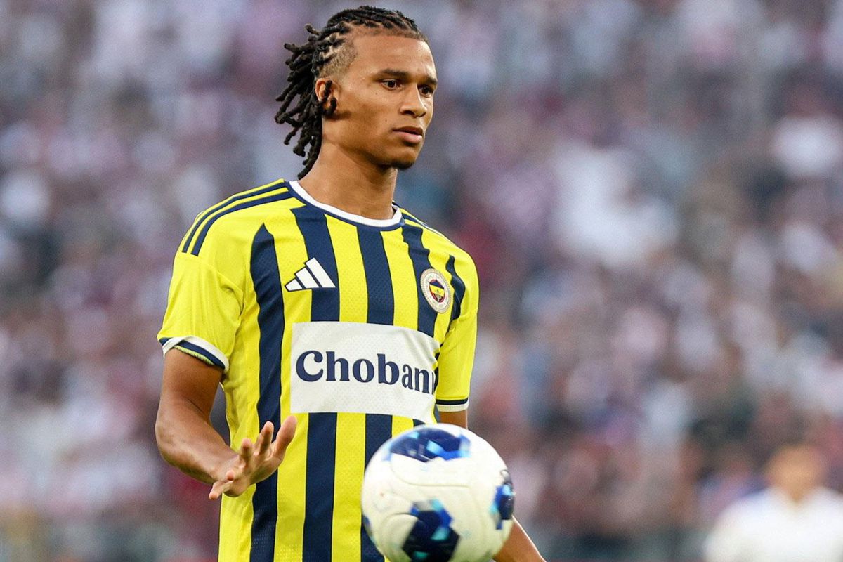 Nathan Ake Fenerbahçe Taraftarını Büyüledi: Savunmamızın Yeni Duvarı!