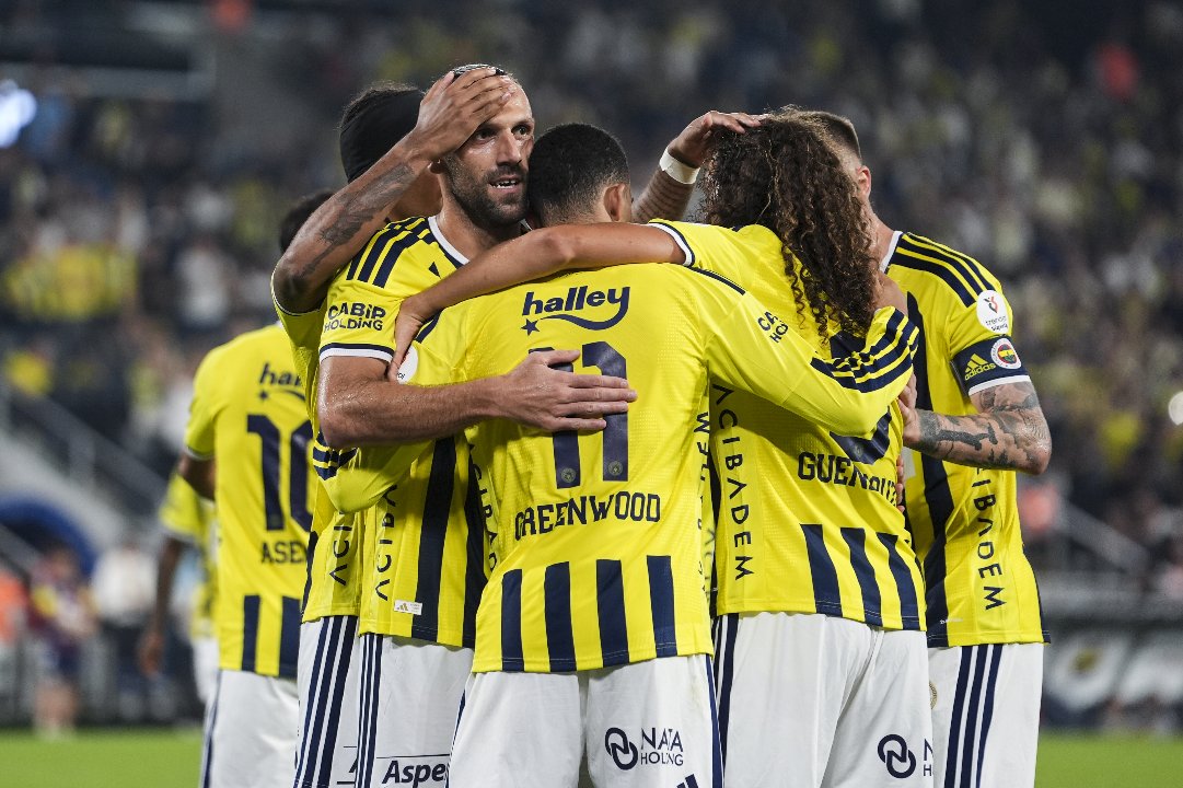 O. Lyon Maçı Öncesi Fenerbahçemizin Kamp Kadrosu Belli Oldu!